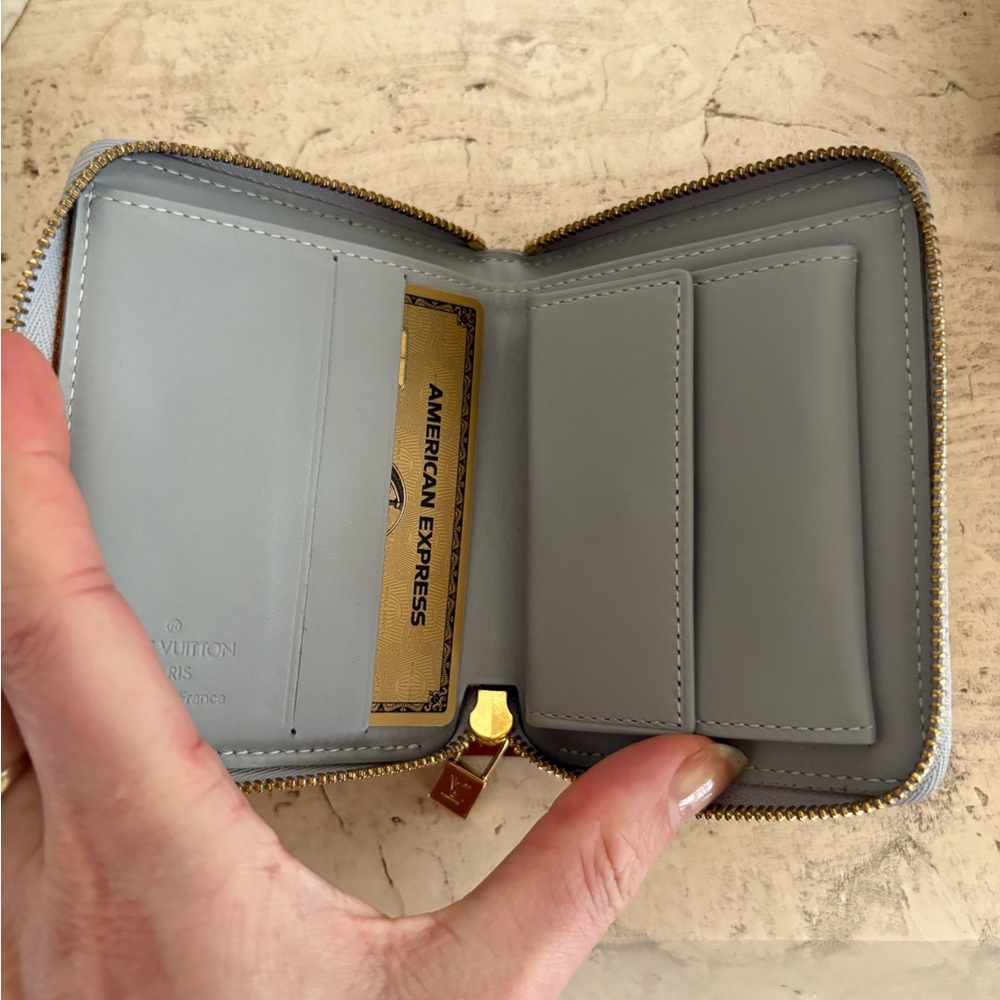 Louis Vuitton Yellow Monogram Vernis Leather Zippy Compact Wallet - Picture 8 of 13